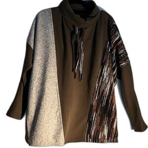 BKE Women's Pullover Multi Texture Funnel Neck Top SZ S